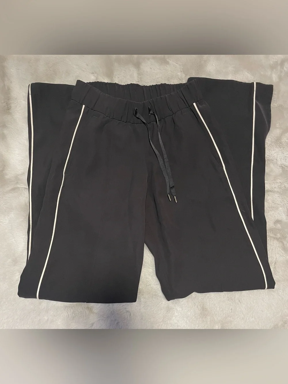 lululemon athletica Black Wide-Leg Pants with White Piping